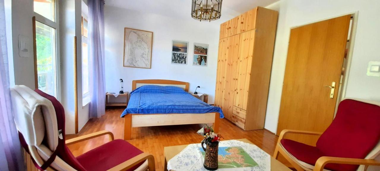 Apartmani Iskra 크르크 외부 사진